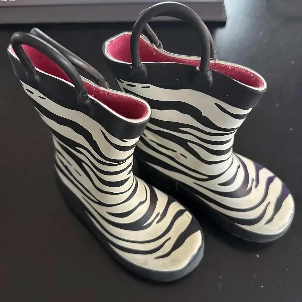 EUC Amy Coe Toddler Girls Zebra Raincoat Sz 12 mos & Rain Boots Sz 6